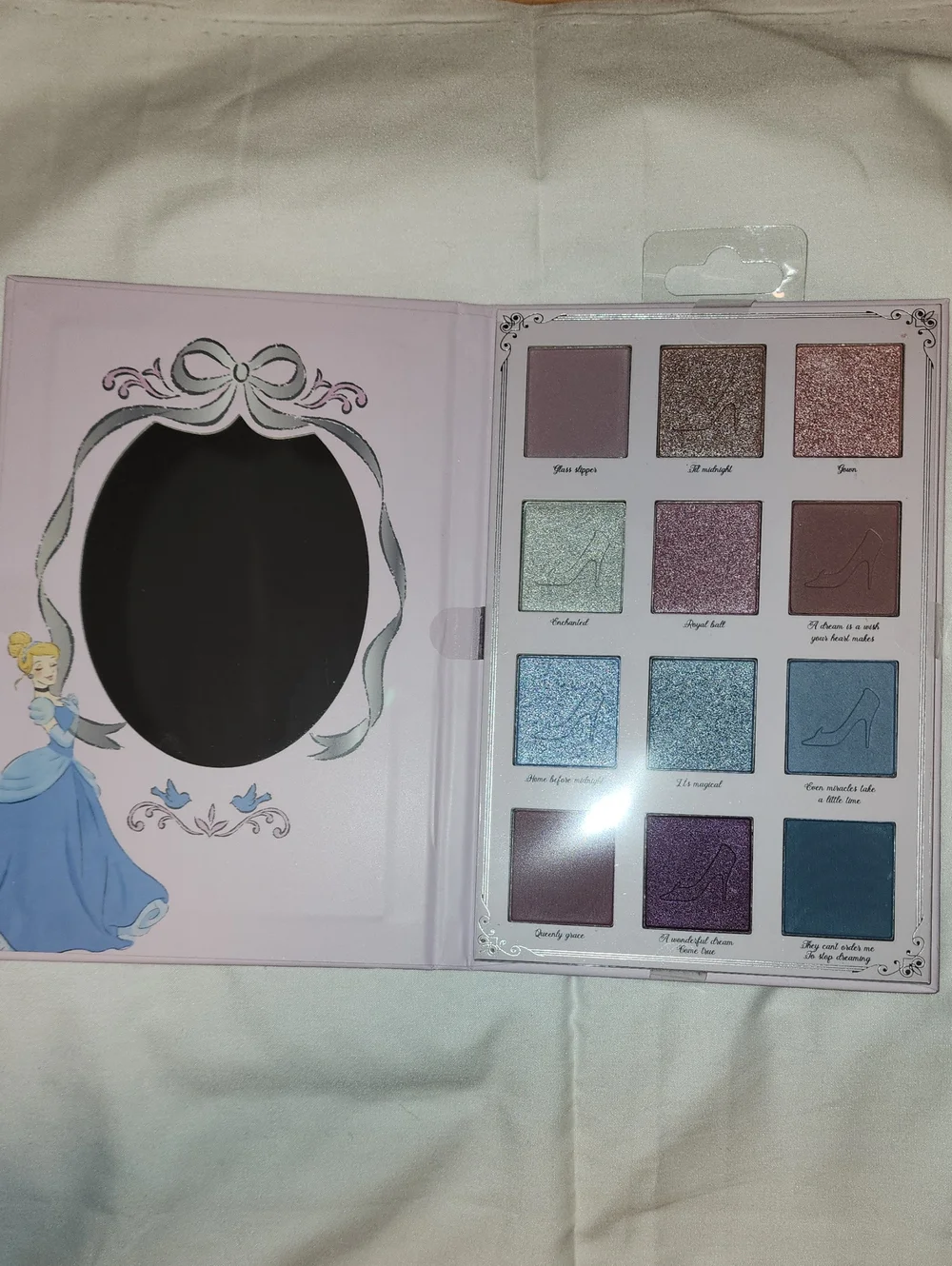 Disney Princess Cinderella Eyeshadow Palette - Blue & Pink Packaging